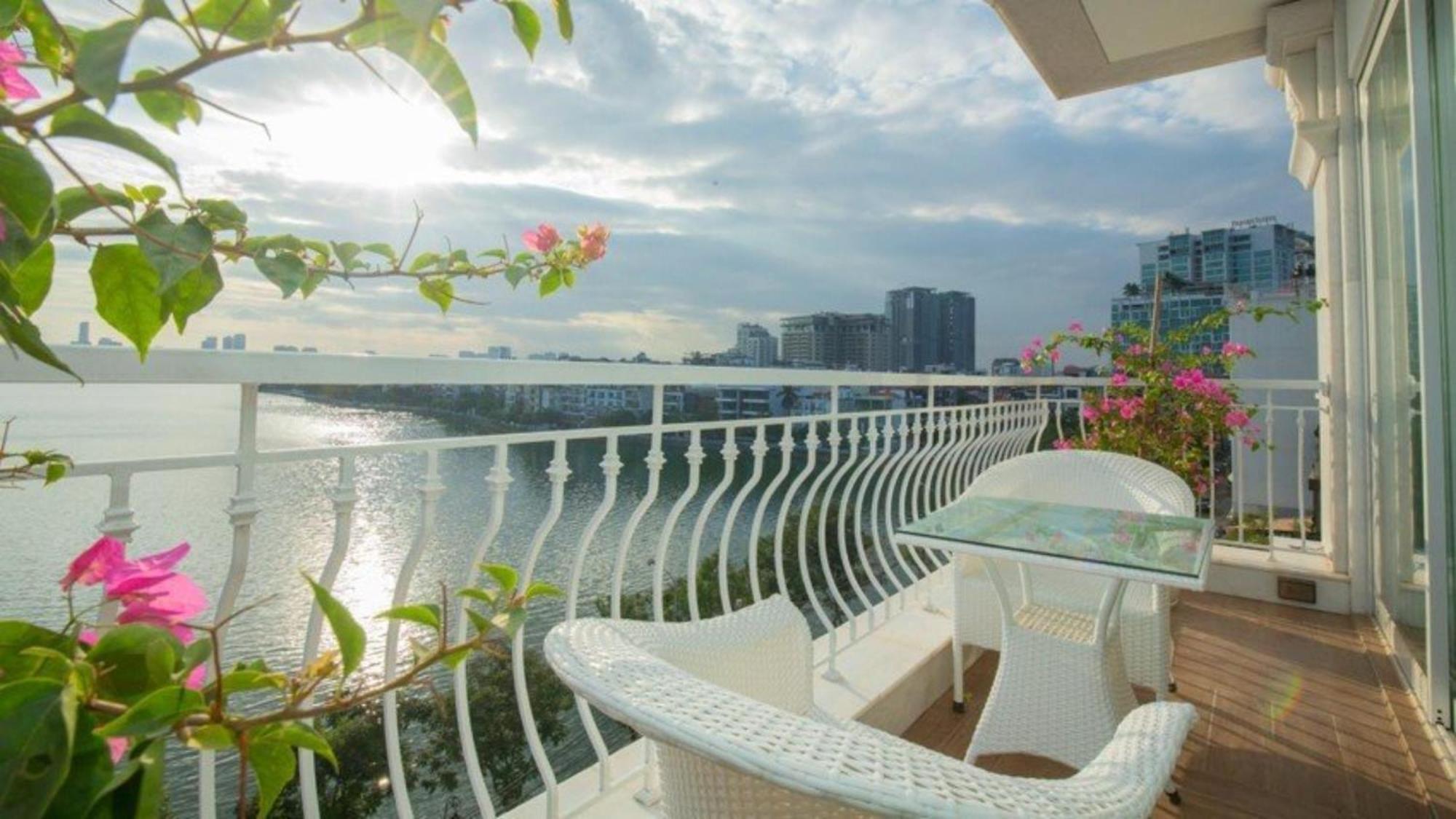 Luxe Paradise Suites Xuan Dieu 하노이 외부 사진